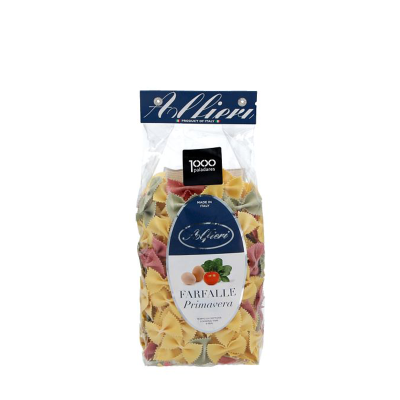 Pacote de massa farfalle Primavera com etiqueta azul e branca