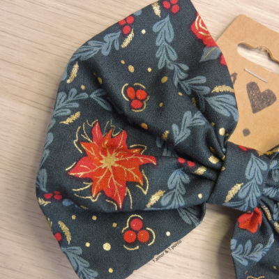 La&#x00E7;o&#x20;com&#x20;travess&#x00E3;o&#x20;azul&#x20;de&#x20;Natal