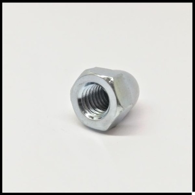 Porca sextavada de aço zincada com roscas internas