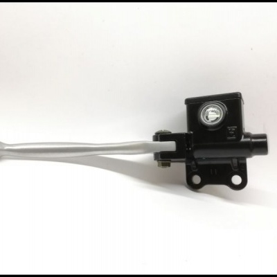 Cilindro de travão principal PIAGGIO para disco de travão GRIMECA/HENG TONG frontal direita para Vespa