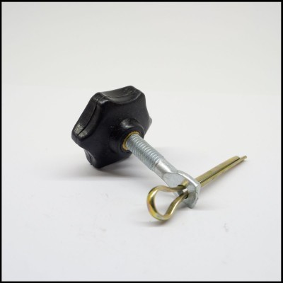 Parafuso de aperto com cabeça em estrela e argola metálica