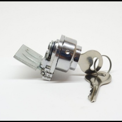 Fechadura cilíndrica metálica com duas chaves