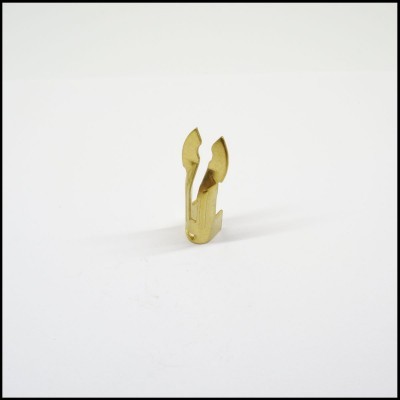 Terminal para cabo vela de igniçao