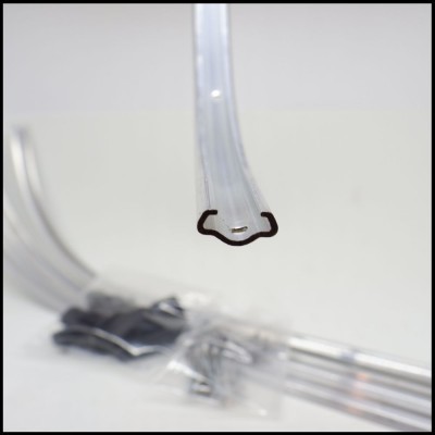 Perfil de vedante transparente com barra preta em forma de U