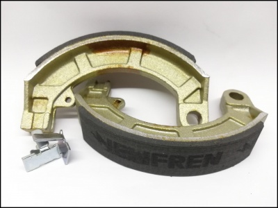 Maxilas de travão NEWFREN 10", atrás para Vespa