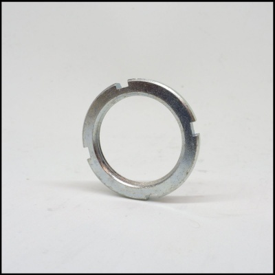 Porca do rolamento de esferas da coluna de direção superior para Vespa