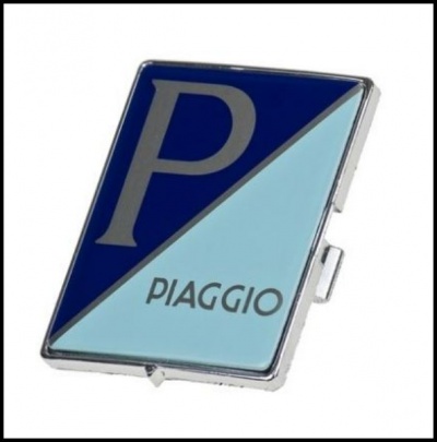 Emblema "PIAGGIO" nariz para Vespa