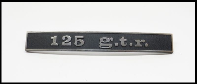 Legenda "125 g.t.r." traseira para Vespa