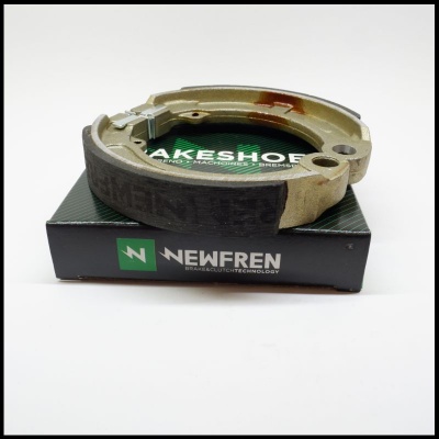 Maxilas de travão traseiras NEWFREN para Vespa