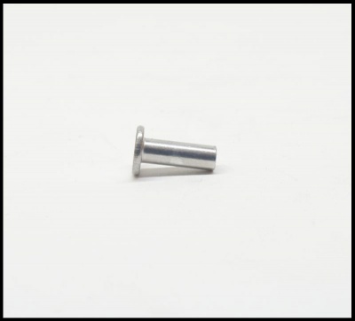 Rebite calha de estrado para Vespa