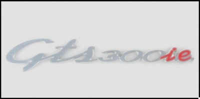 Legenda "GTS 300 i.e." balon direito para Vespa