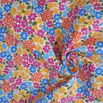 Tecido Domotex Flores Coloridas Pequenas 150CM