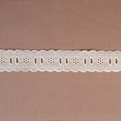 FG - Bordado Inglês Passefita Creme