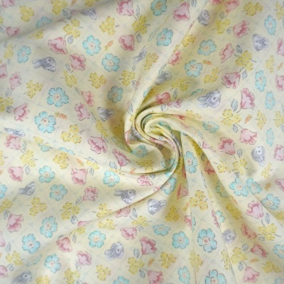 Tecido Japones Cosmo Textiles Amarelo Flor e Coelho 110cm