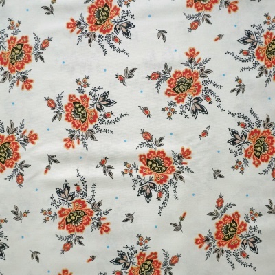 Tecido Addison Cru Flores Pretas e Laranja 110cm