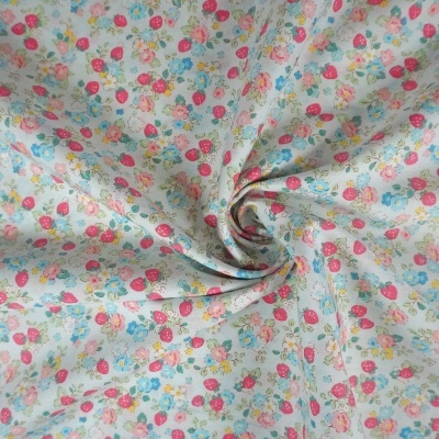 Tecido Japones Cosmo Textiles Menta Morangos 110cm