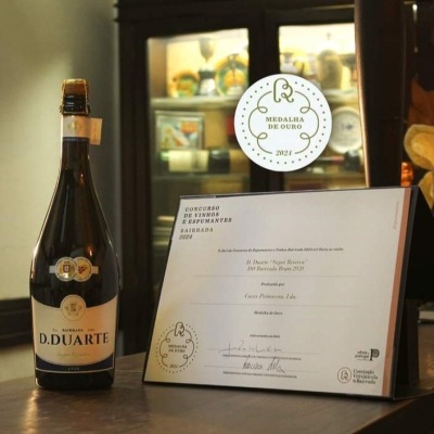 https://www.aaraoribeirovinhos.pt/product/espumante-d-duarte-super-reserva-bruto-2020