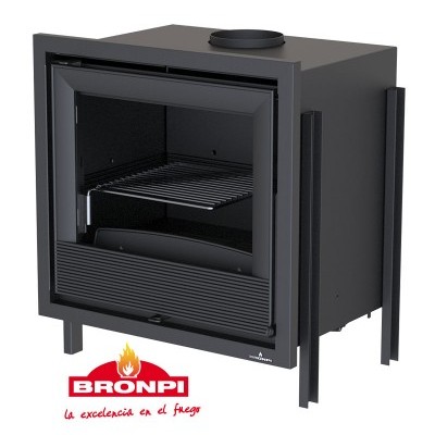 Lareira metálica preta com porta de vidro e grelha interior