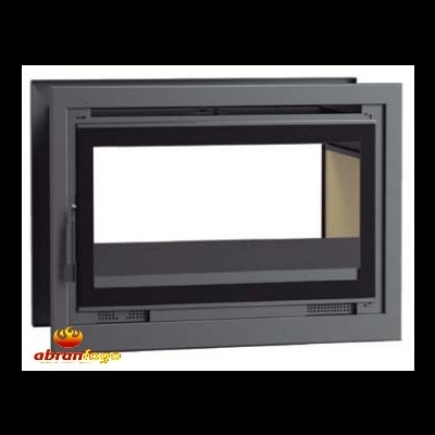 Lareira embutida cinza escuro com vidro frontal e pega lateral preta.