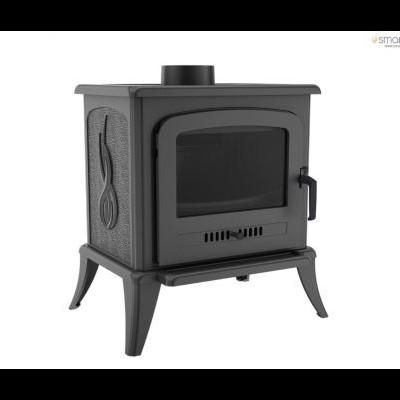 Lareira a lenha em ferro fundido preto com porta de vidro e punho preto