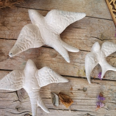 Conjunto de 3 andorinhas em cerâmica, cor Multi Pintas