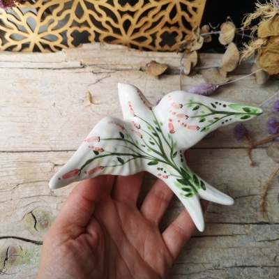 Conjunto de 2 andorinhas em cerâmica