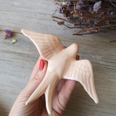 Conjunto de 3 andorinhas em cerâmica, cor pêssego
