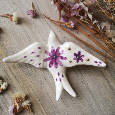 Andorinha padrão Florido roxo, em cerâmica
