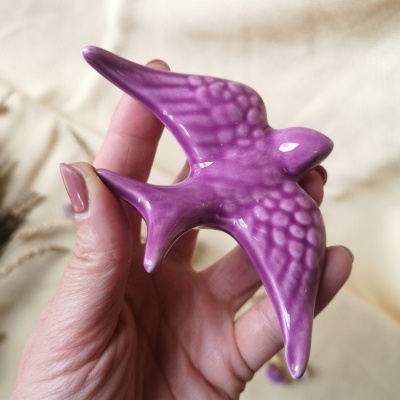 Andorinha Roxa em cerâmica