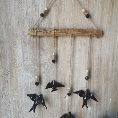 Móbil de 4 andorinhas em preto