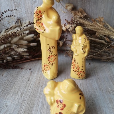 Santo António amarelo em cerâmica