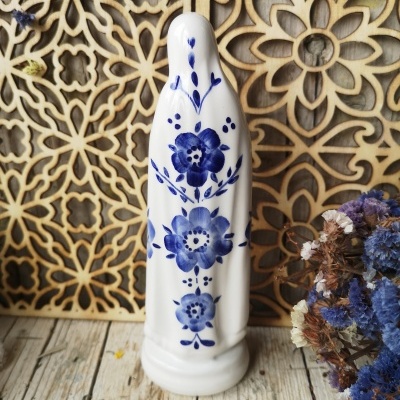 Nossa Senhora em cerâmica