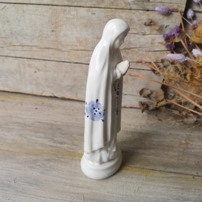 Nossa Senhora em cerâmica