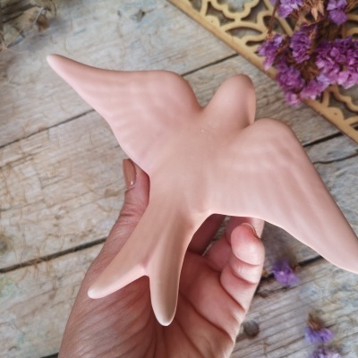 Conjunto de 3 andorinhas em cerâmica, cor rosa mate