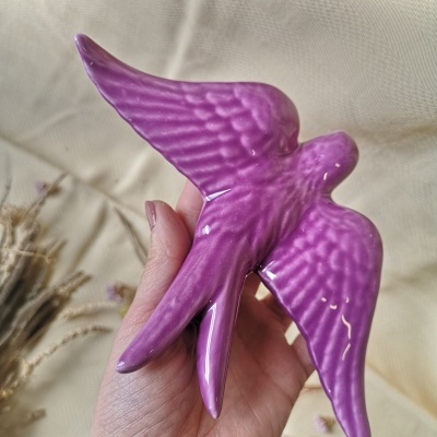 Andorinha Roxa em cerâmica