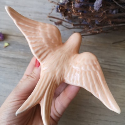 Conjunto de 3 andorinhas em cerâmica, cor pêssego