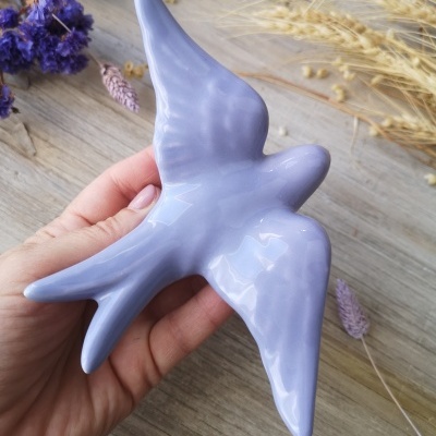 Conjunto de 2 andorinhas em cerâmica