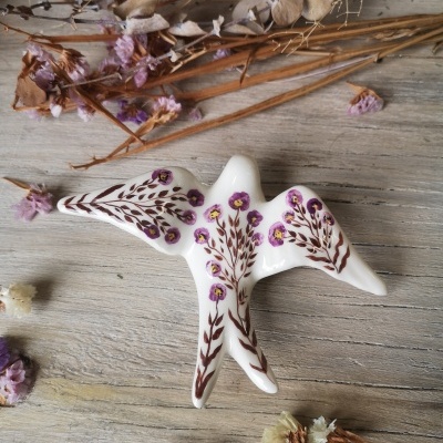 Andorinha padrão Florido roxo, em cerâmica