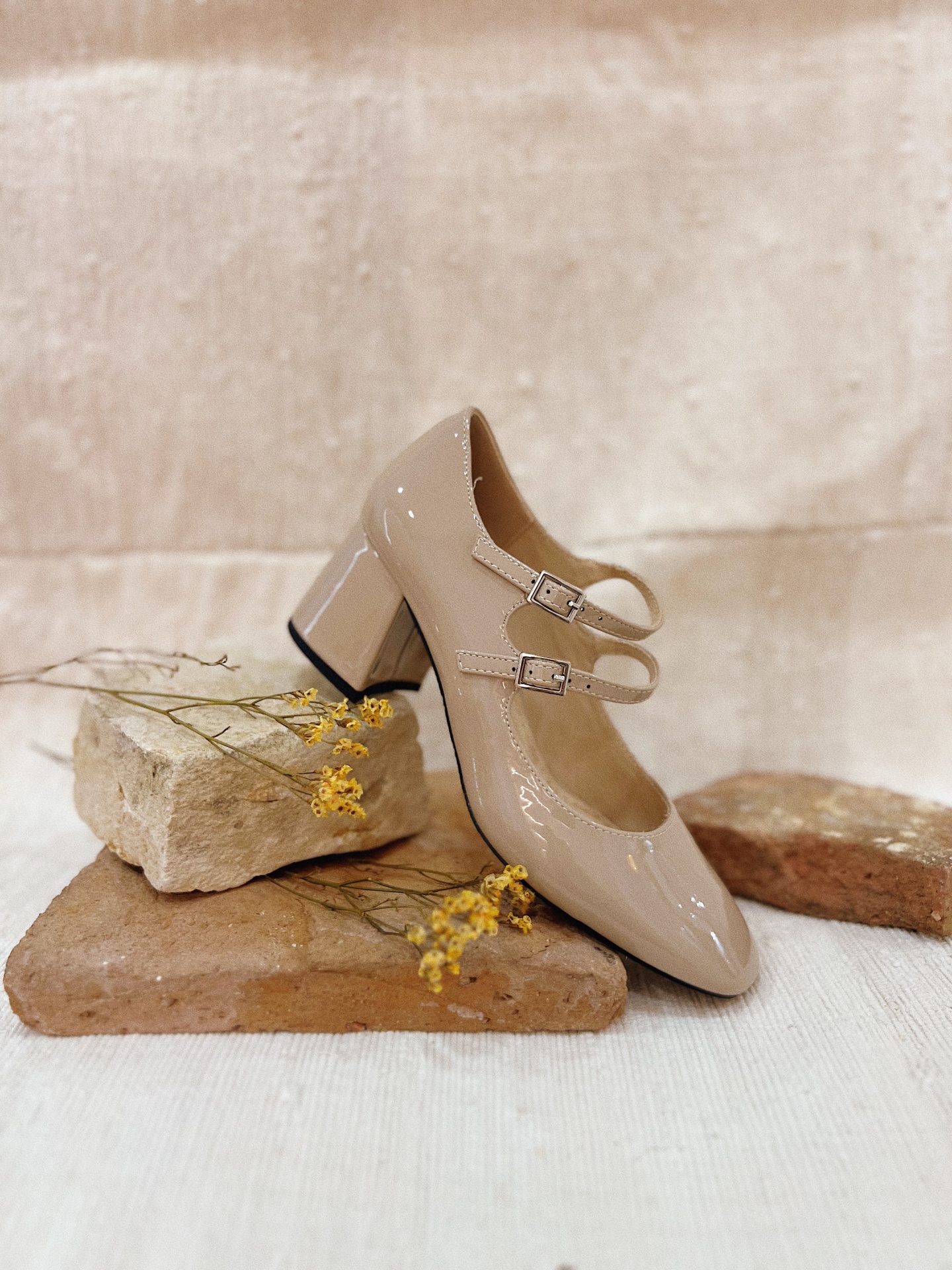 MARY-JANE ISAURA CREME MARY-JANE ISAURA CREME