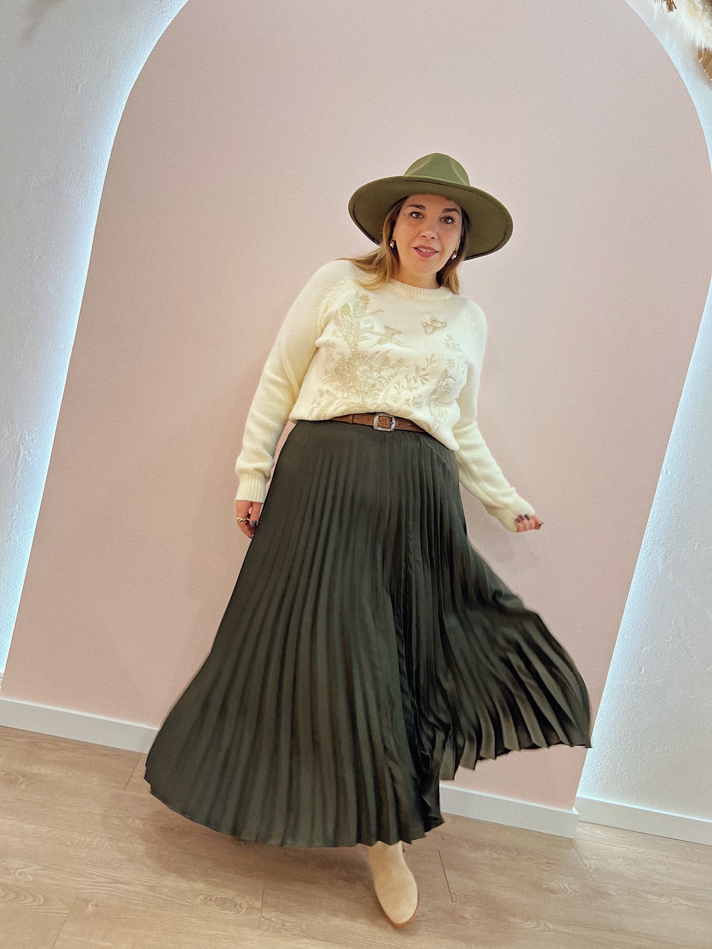 SAIA MANUELA VERDE SAIA MANUELA VERDE