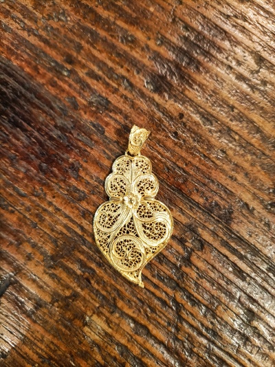 Medalha coração prata 925º% dourada