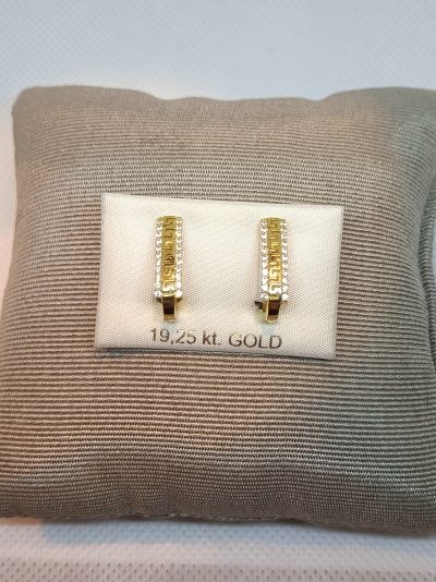Par de Brincos Ouro 19,2KT