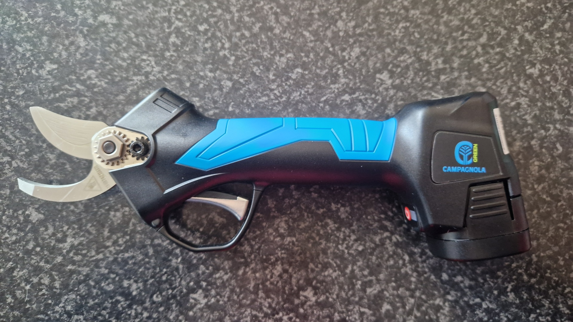 Tesoura CAMPAGNOLA SPEEDY Tesoura CAMPAGNOLA SPEEDY