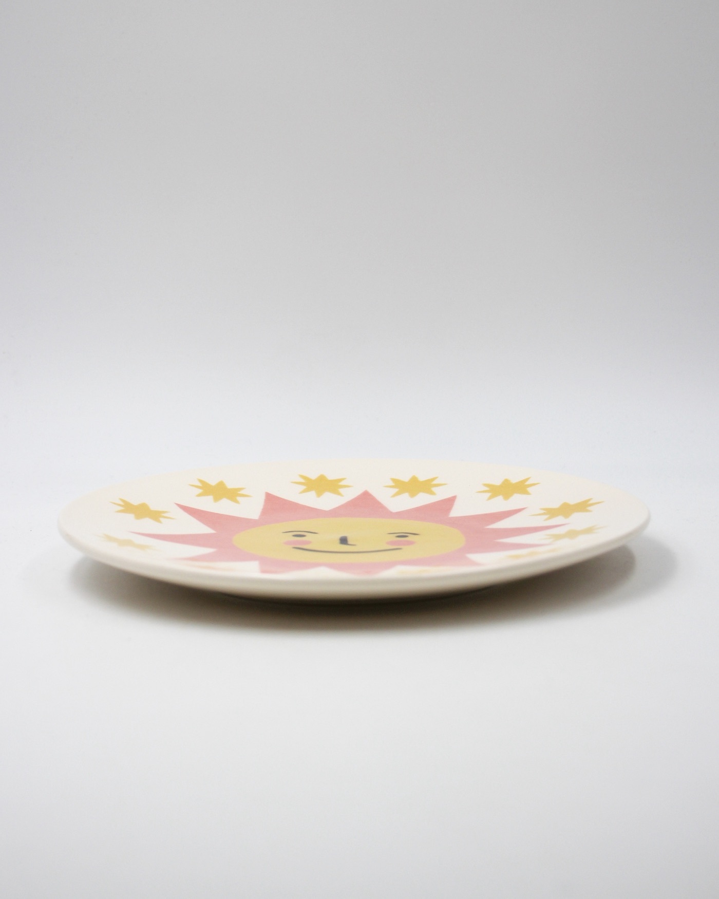 PRATO ILUSTRADO "SOL" ADRIANA FONTELAS E PÓ DE BARRO PRATO ILUSTRADO "SOL" ADRIANA FONTELAS E PÓ DE BARRO