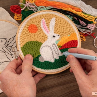 PUNCH NEEDLE KIT - HARE KIKKERLAND