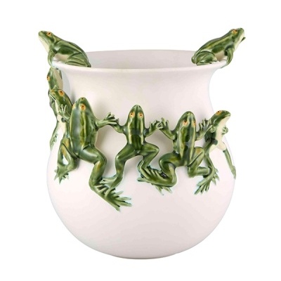 CENSURADA - POTE ALTO BAILADO DAS RÃS BORDALLO PINHEIRO