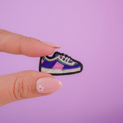 ALFINETE "SNEACKERS ADDICT" MALICIEUSE