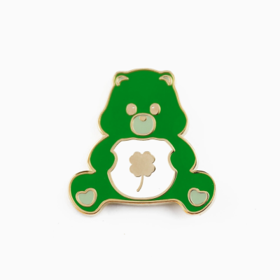 PIN CARE BEAR "GOOD LUCK" VERDE STUDIO INKTVIS