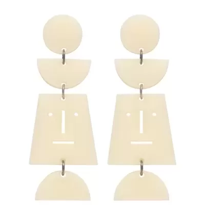 BRINCOS TOTEM CREME ORELLA DESIGN