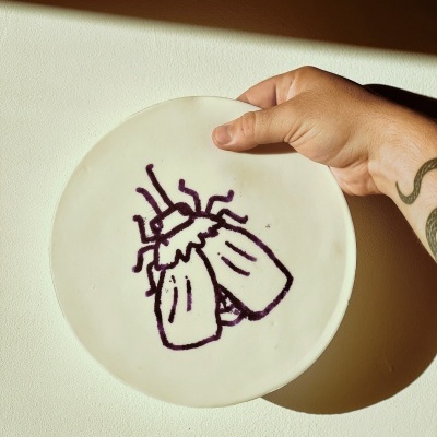 STENCIL EM PELE ARTIFICIAL MOSCA DIOGO PAIXÃO